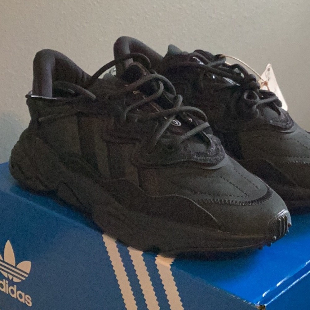 Women’s Adidas’s Ozweego